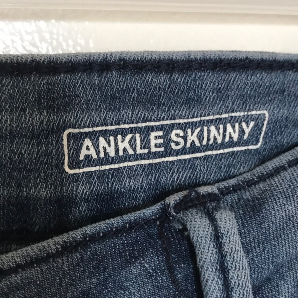 Denim - Picture 3 of 8